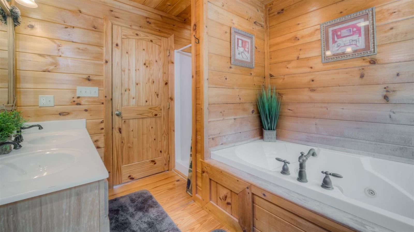 Pinecrest Lodge - Views In Aska Adventure Area 블루리지 외부 사진